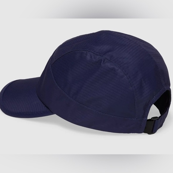 Eddie Bauer: Storm Waterproof Baseball Cap - Unisex - Black - Picture 2 of 4